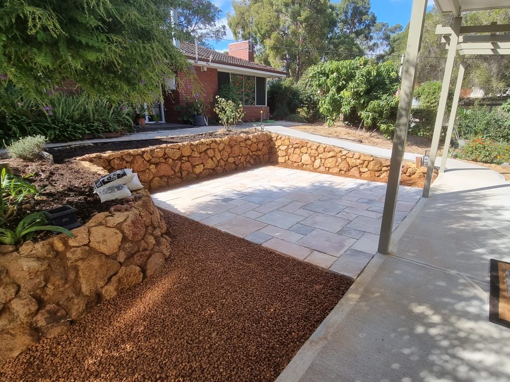Stone pitching Roleystone. Rock pitching Roleystone,Armadale. Stone retaining walls. Coffee rock walls.